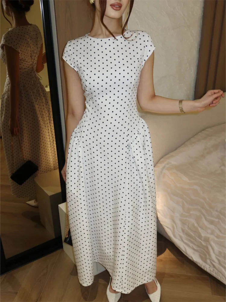 White polka dot and maxi dress for casual summer outings