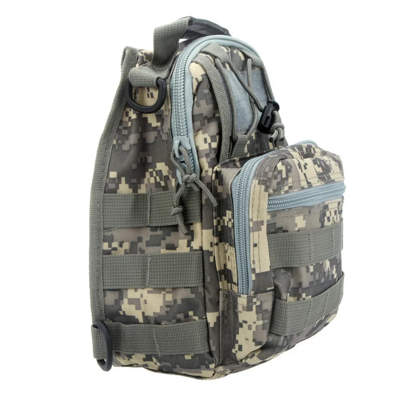 Camouflage shoulder bag, durable fabric, ideal for outdoor adventures