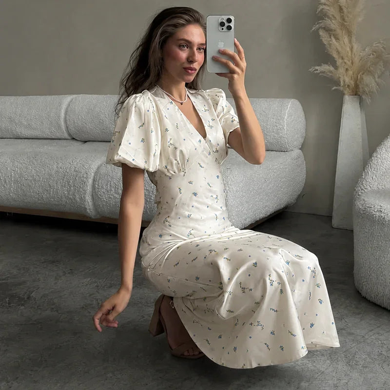 Women's floral dress dress in cream with puff sleeves, ideal for casual outings