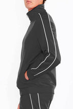 WEIV men's activewear jacket, lightweight, gray, great for workouts