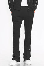 Men's black activewear pants, lightweight, ideal for workouts