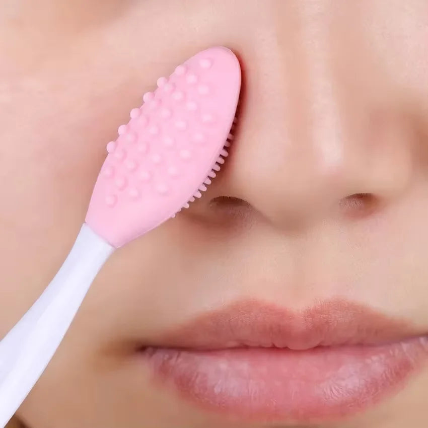 Silicone face brush for blackheads, gentle cleansing tool in pink
